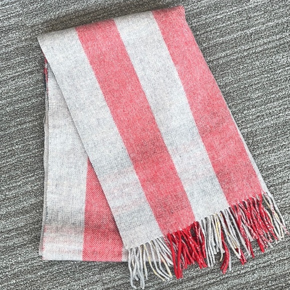 J Crew Wool Scarf Blanket Wrap Shawl Reversible Holiday Plaid Winter - Picture 3 of 6